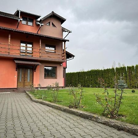 Pensiunea Floro Intorsura Buzaului Exterior photo